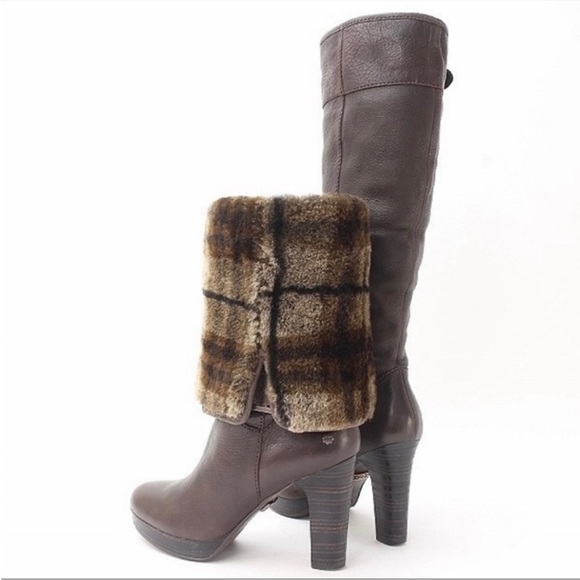 UGG versatile fold over boots - Picture 1 of 8